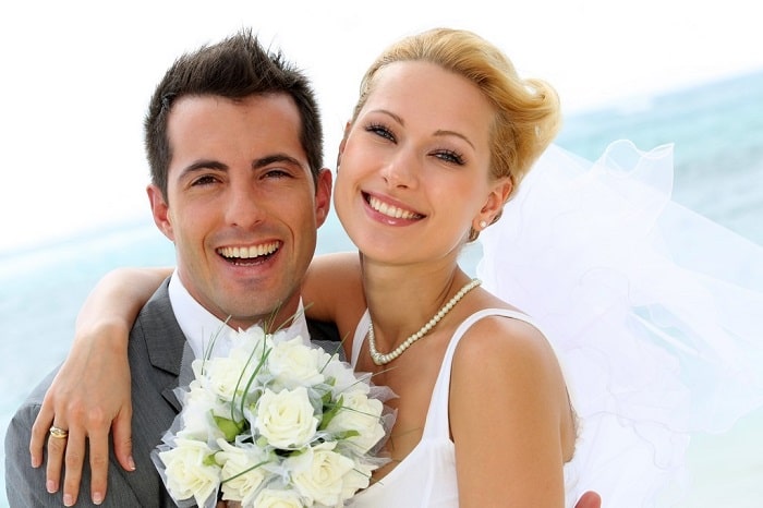 Evli Çiftlerin Birlikte Mutlu Kalmasının 8 Yolu